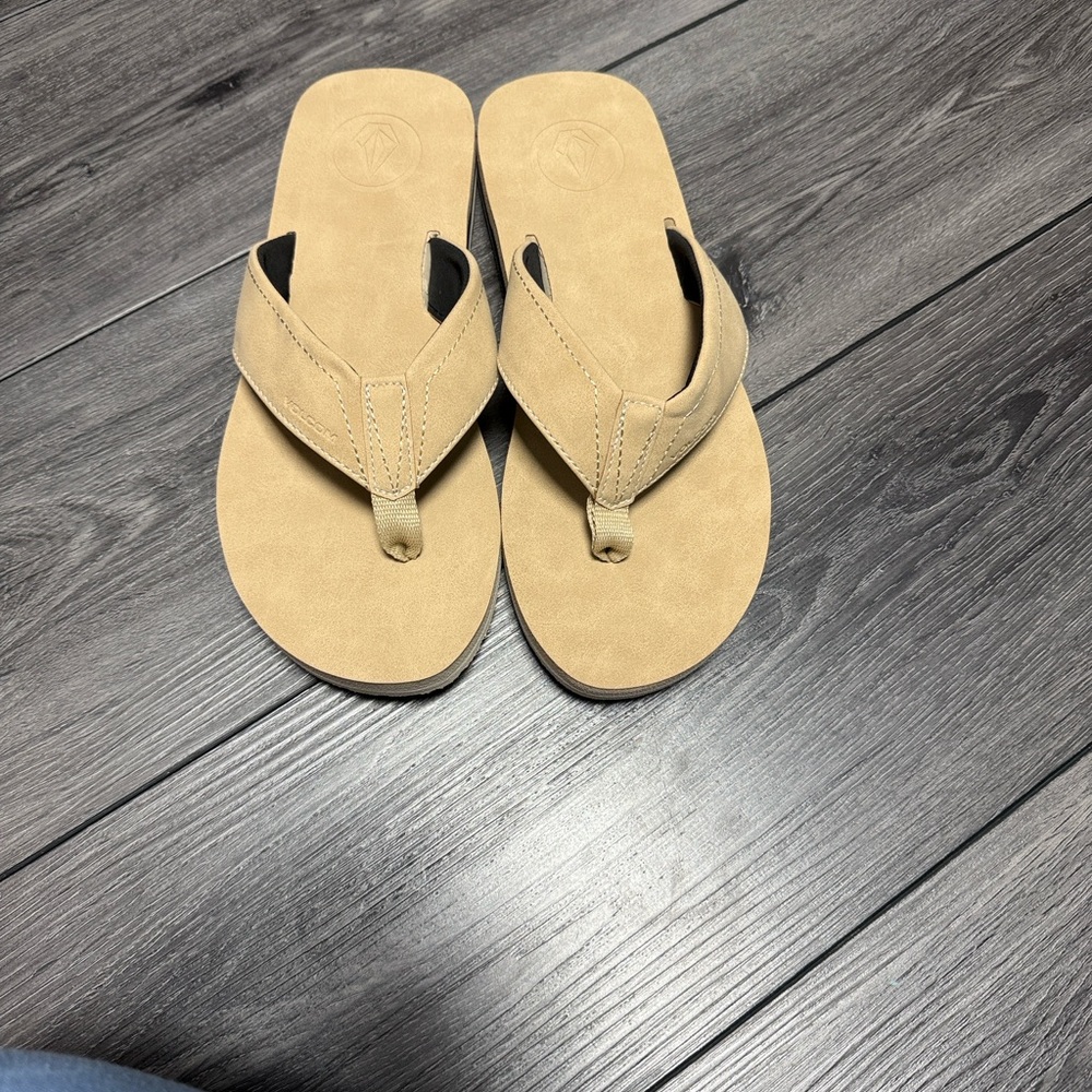 Volcom Beige Textured Sandals